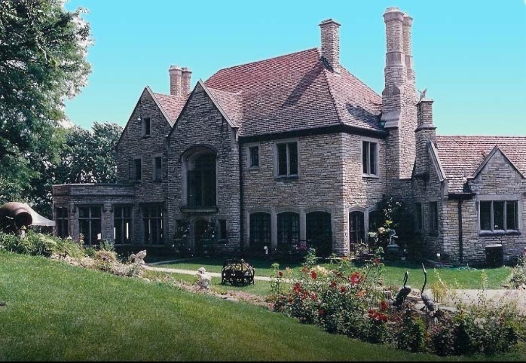 Dyer Indiana Tuxedo & Suit Rental Stores Louie's Tux Shop