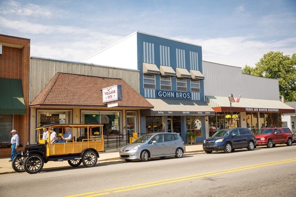 Louie's Tux Shop Middlebury Indiana Tuxedo & Suit Rental Stores