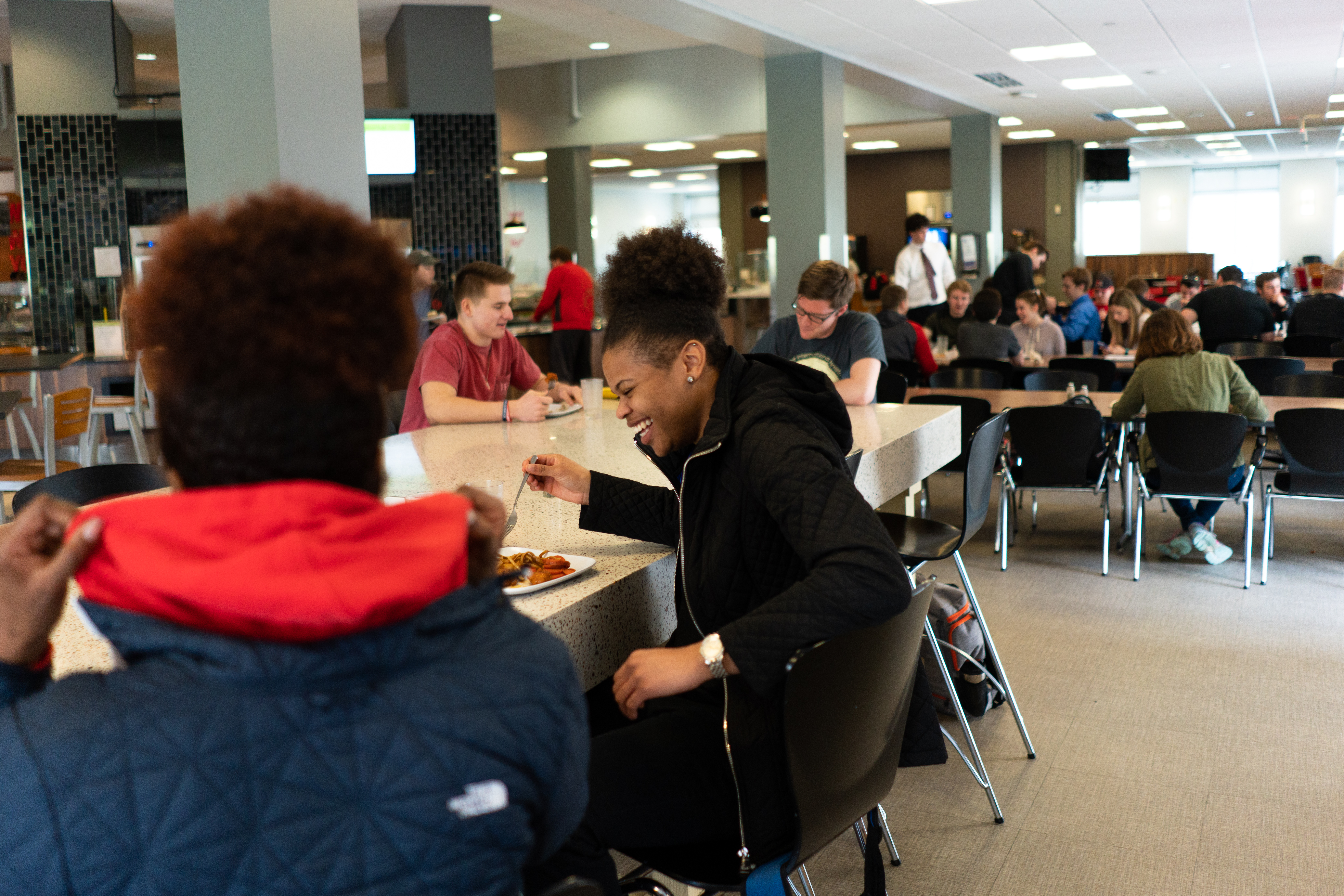 2018-CL-Dining-AE-0423-023