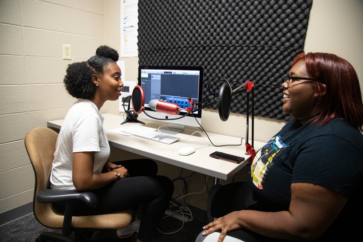 2019-ED-EDvolutionCenter-PodcastRoom-1010-CH-04-720x480-6fe3b666-4633-4dee-8ca9-63c686c92b85