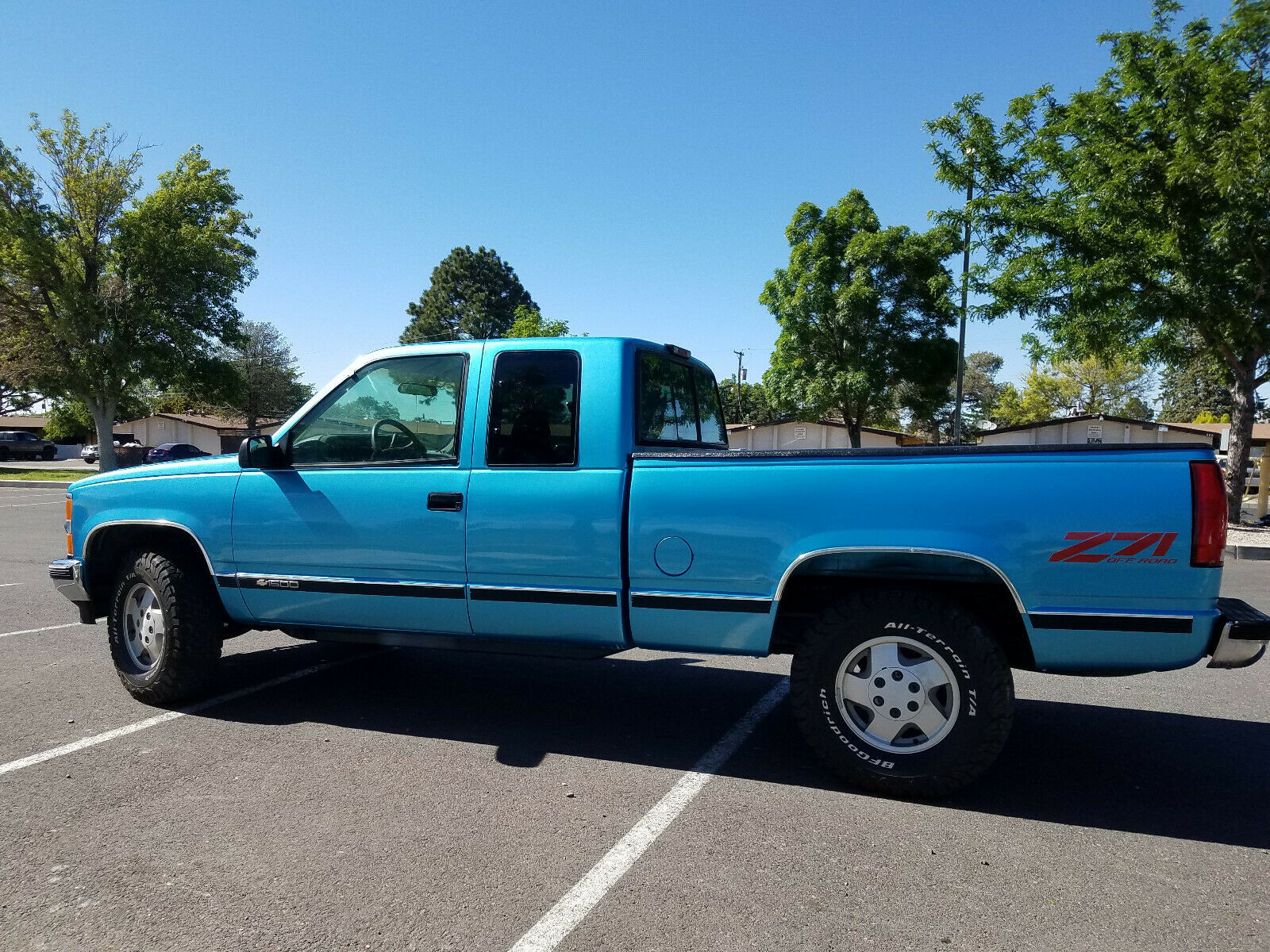 Venlo Used Cars Store 1995 Chevrolet C/K 1500 Ext Cab WB 4WD