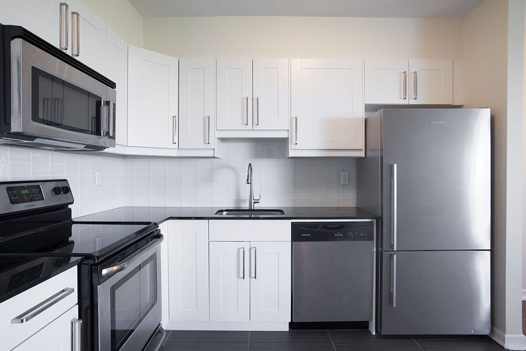 Montréal 2 Bedroom Apartments Condos and Houses for Rent