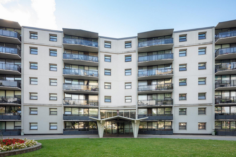 50 Speers Road