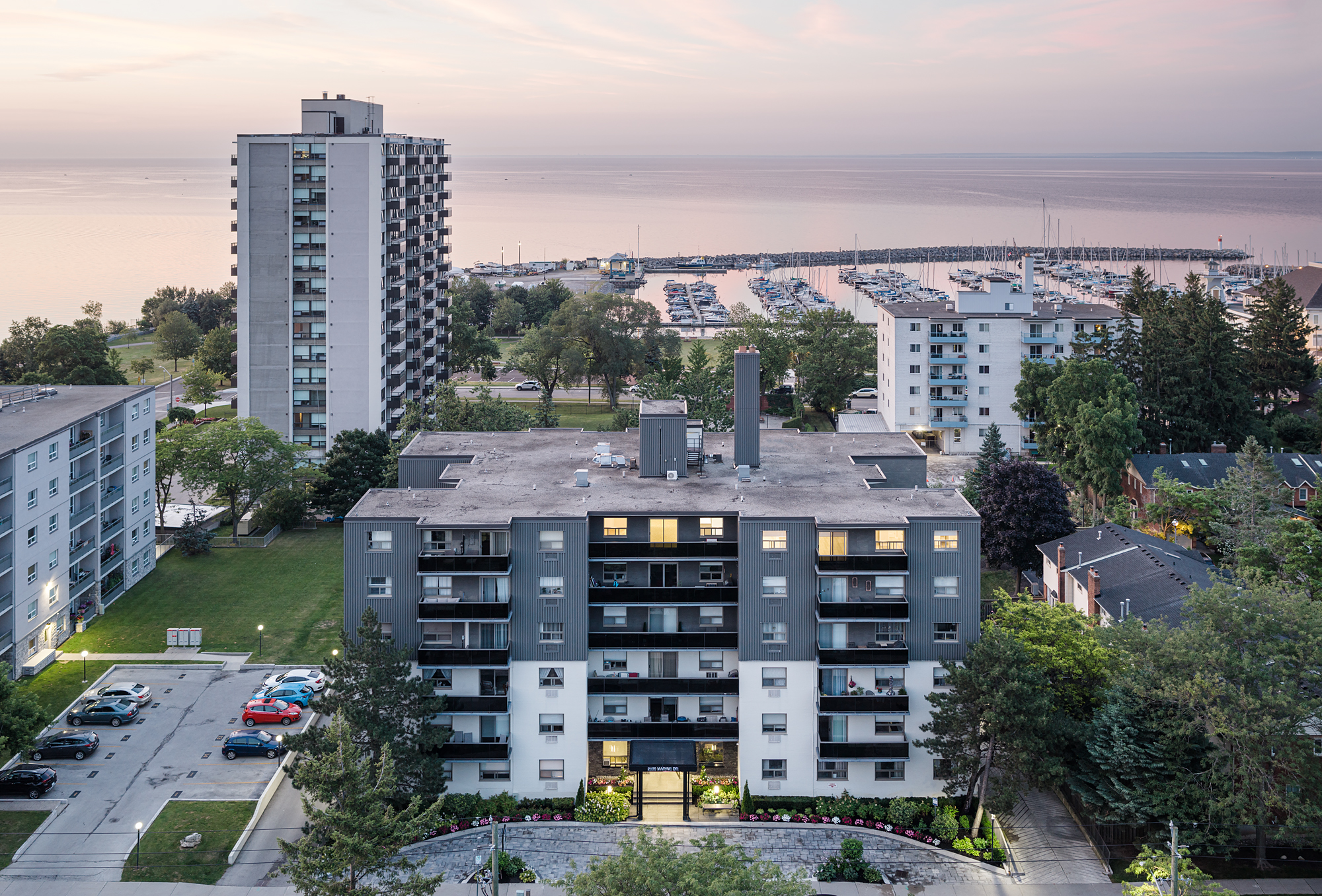 2300 Marine Drive, Oakville, ON L6L 1C3 — photo 1