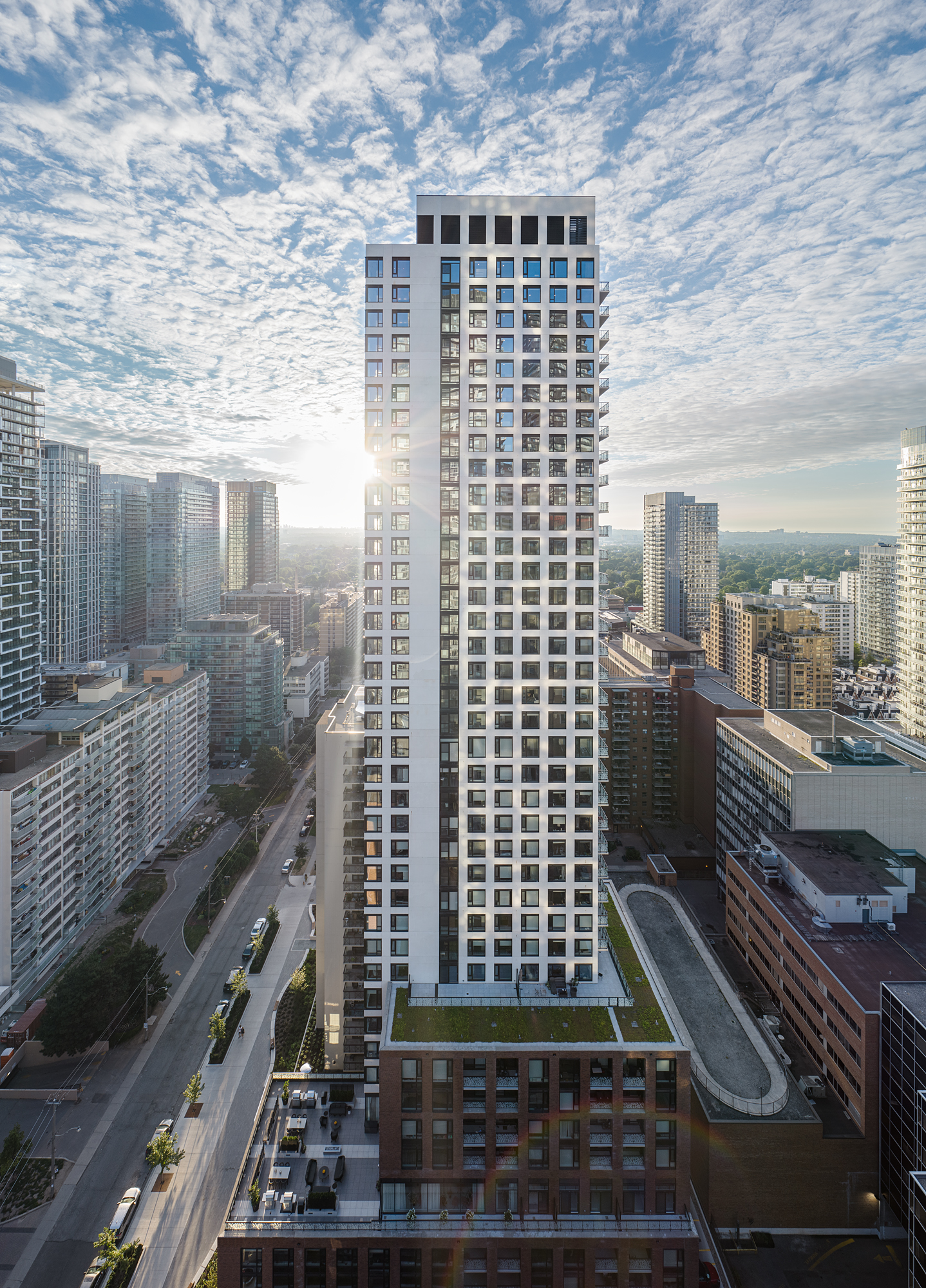 101 Roehampton Avenue, Toronto, ON m4P2w2 — photo 1