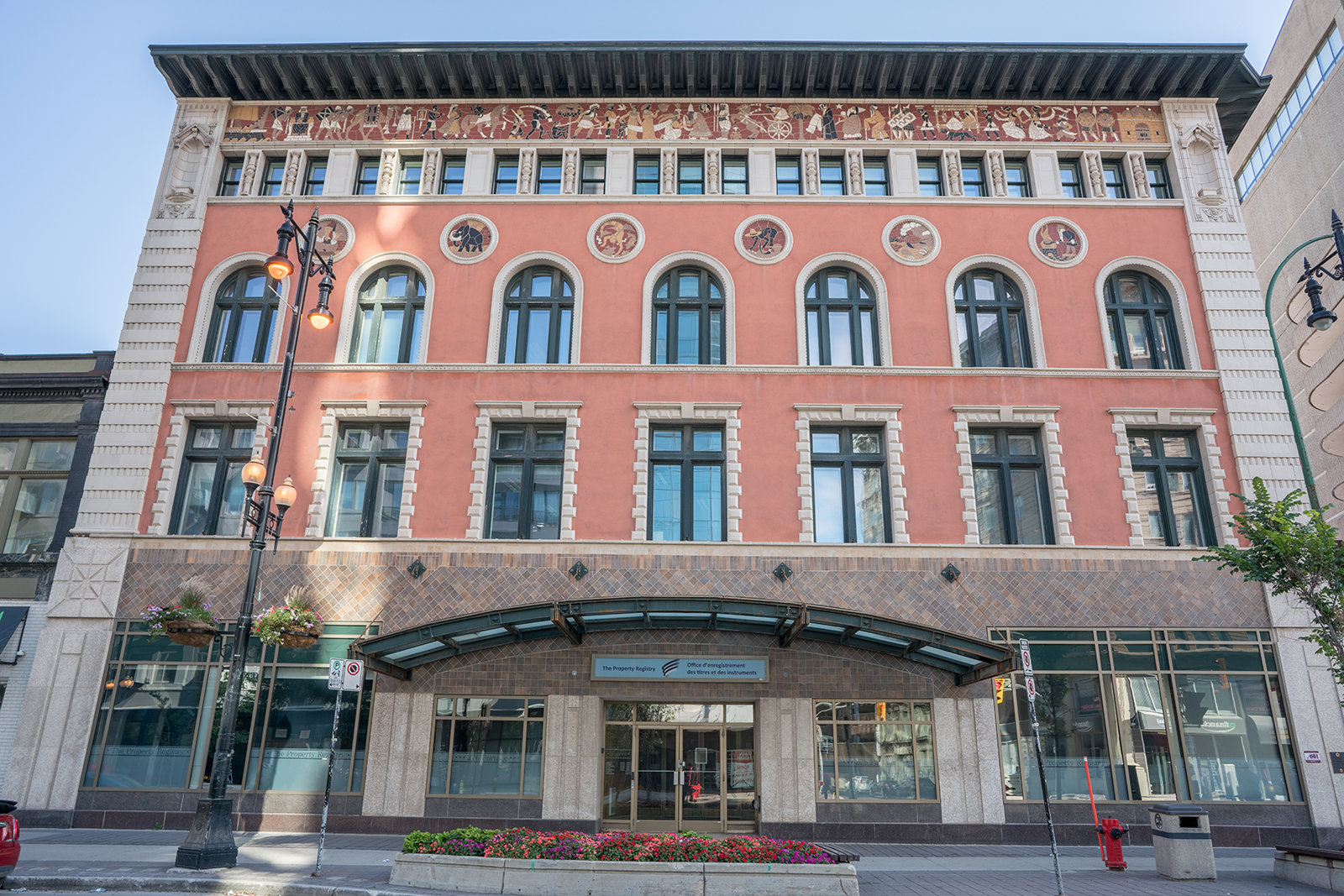 276 Portage Avenue A.S.H. Management Group Inc.