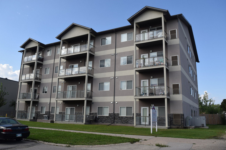 1178 Jefferson Featured Properties