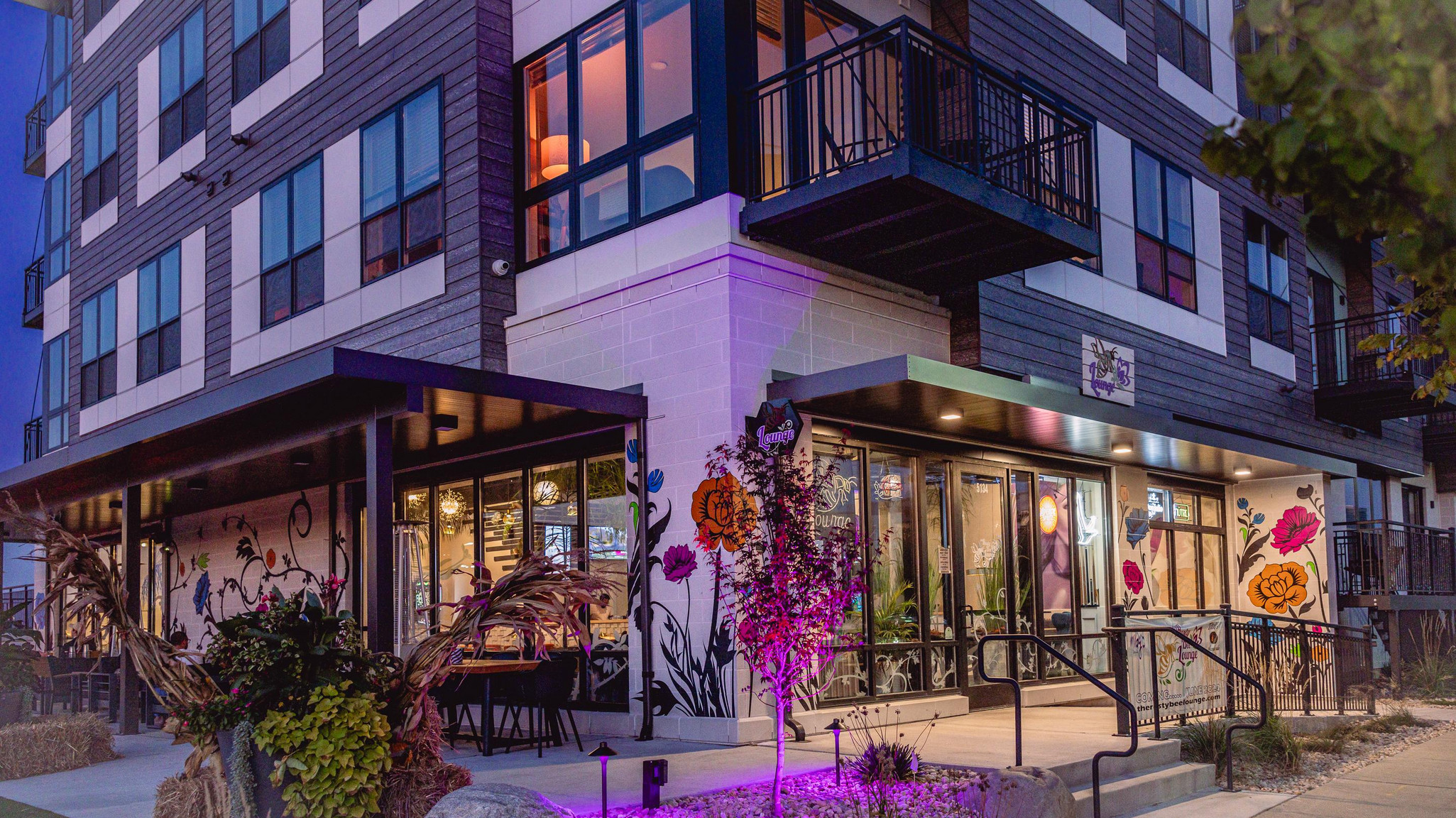 Lease Commercial Space image