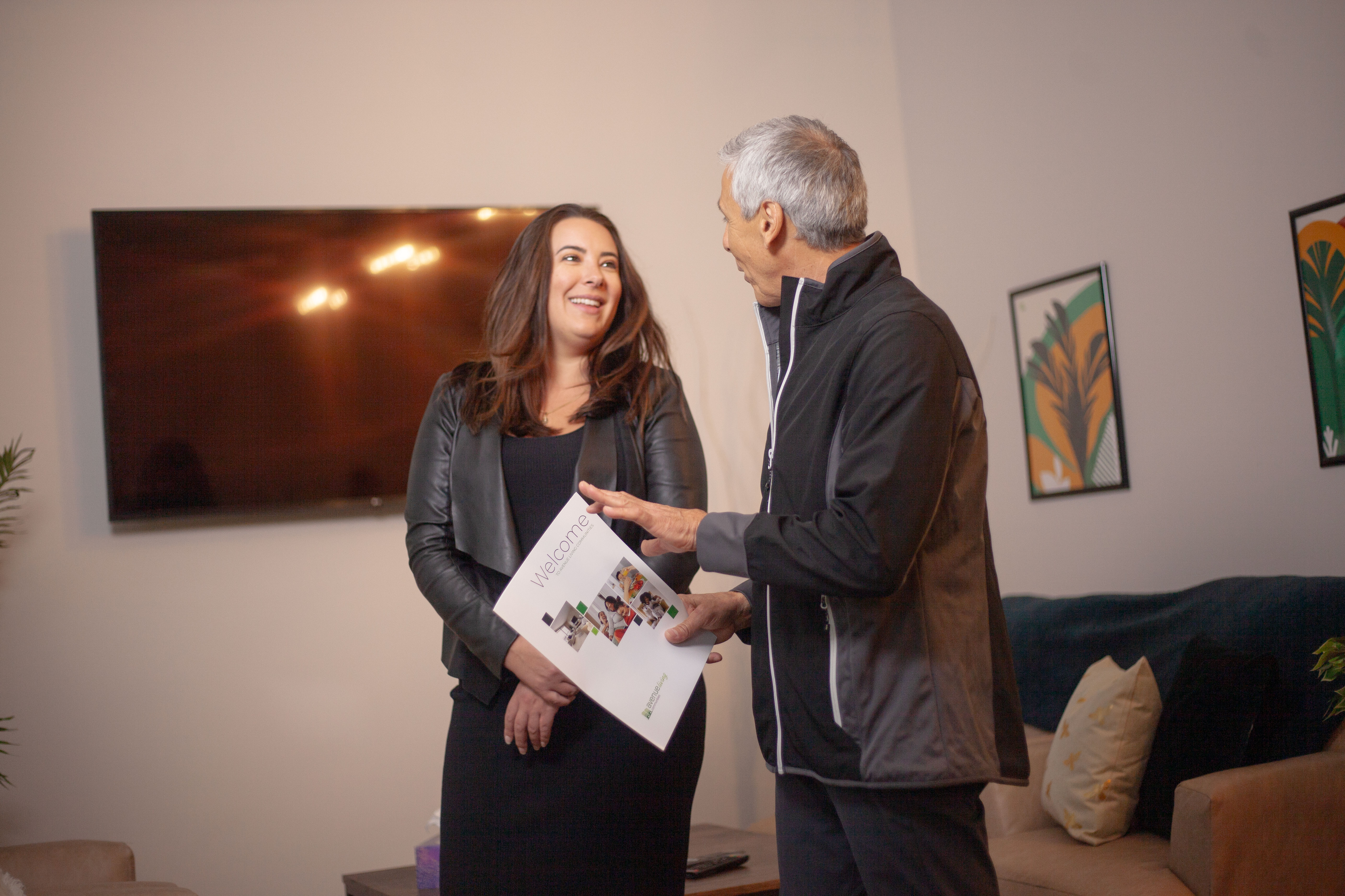 What to expect at an apartment showing.&nbsp;