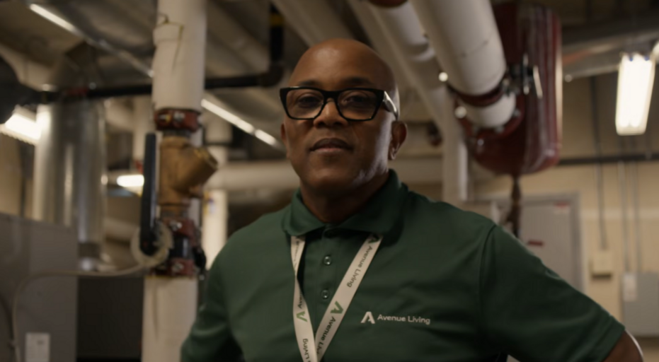 Derrick, Maintenance Associate