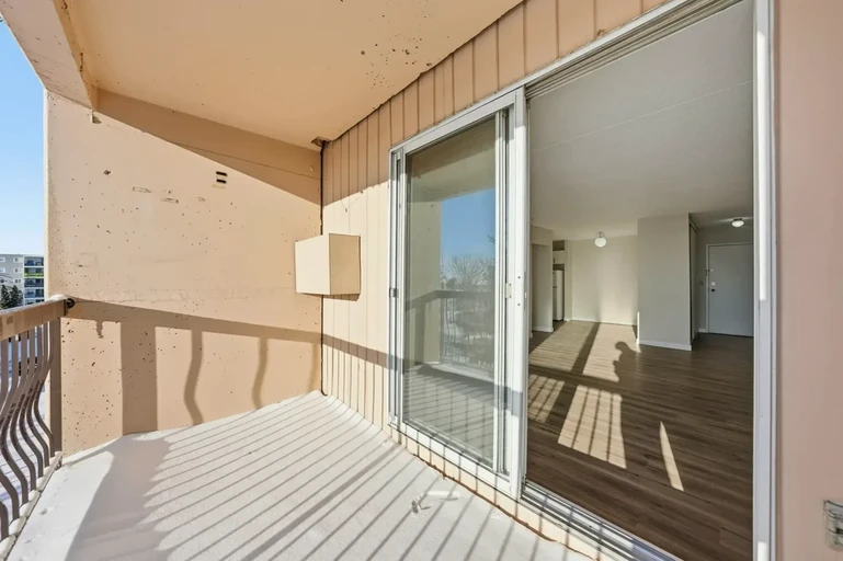 Great size balcony at Northgate Manor II in Regina.