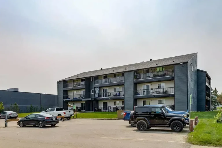 Heritage Place Apartments