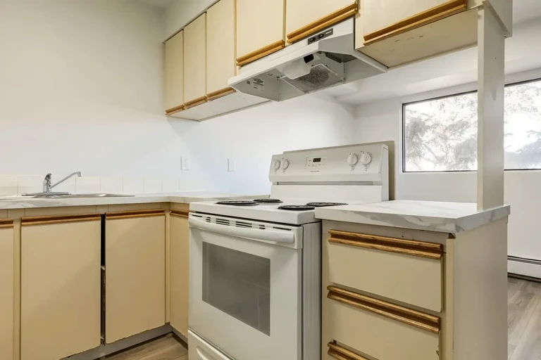 South Ridge Apartments