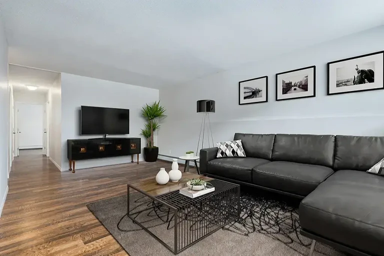Willow Creek Apartments