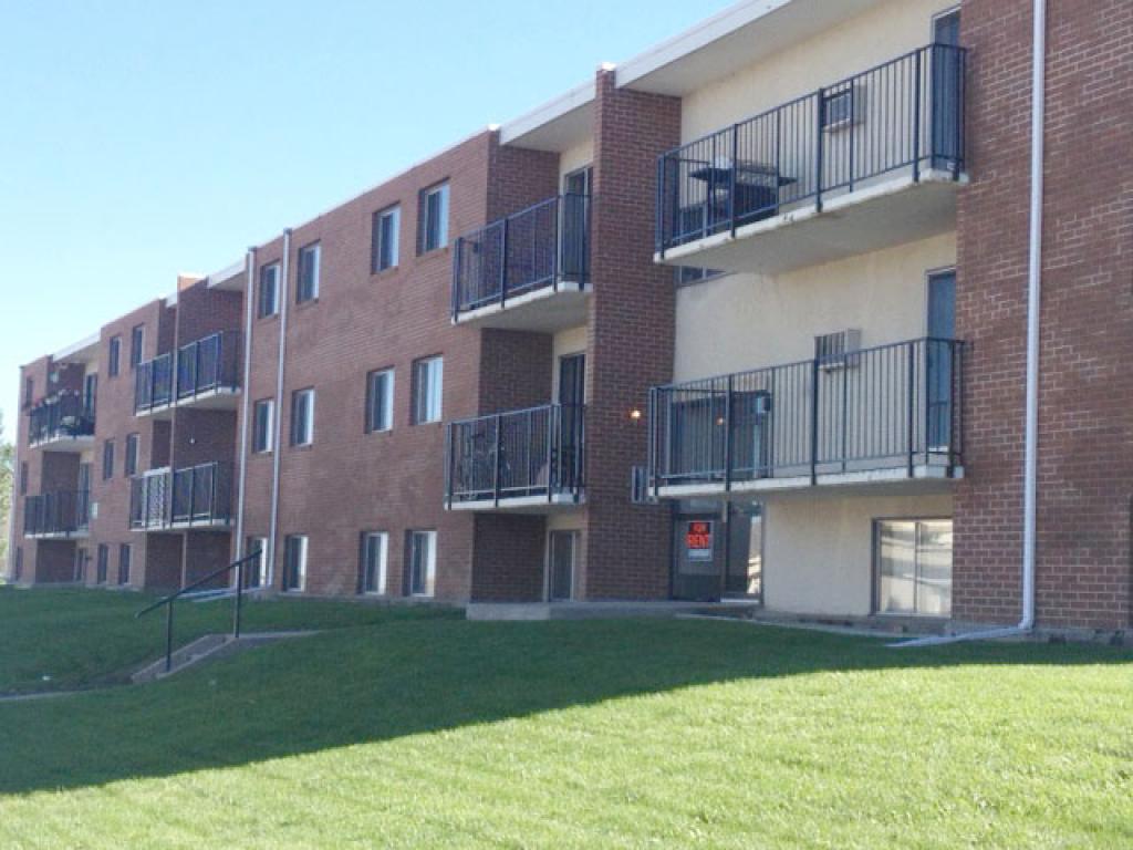 Hillview Apartments Avenue Living Communities