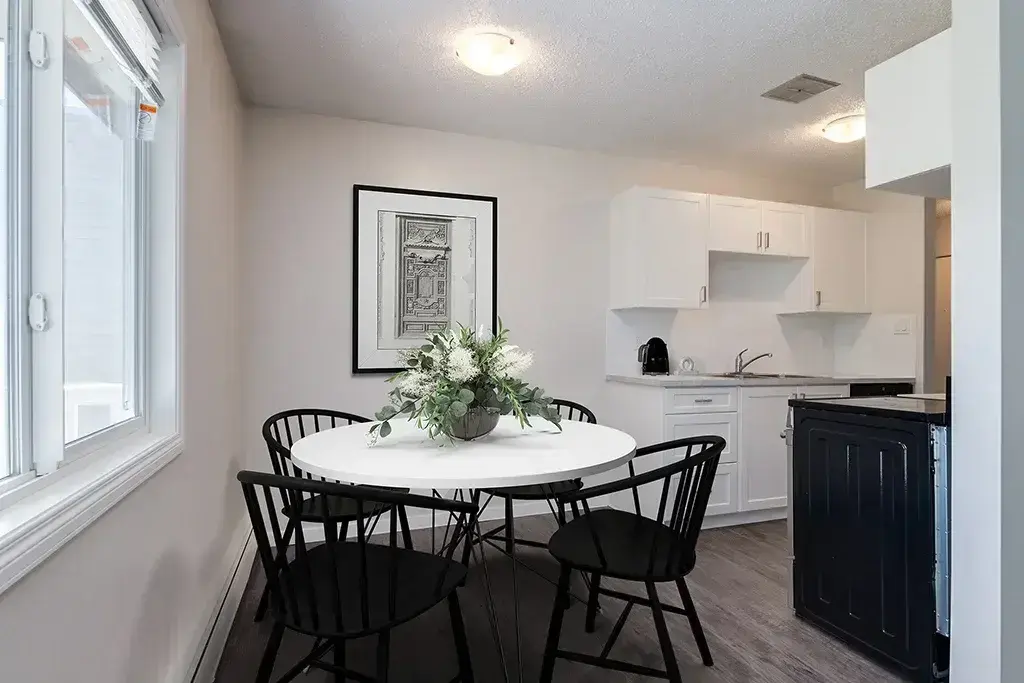 Convenient dining area at Berkeley Square in Lethbridge.