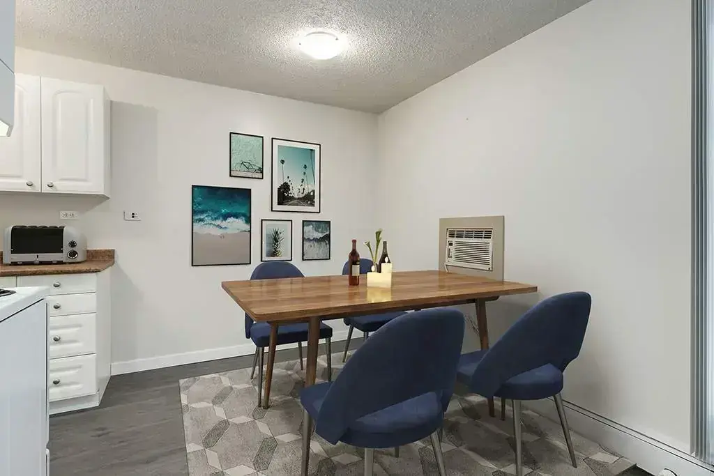 Dining corner at Bona Vista in Medicine Hat.