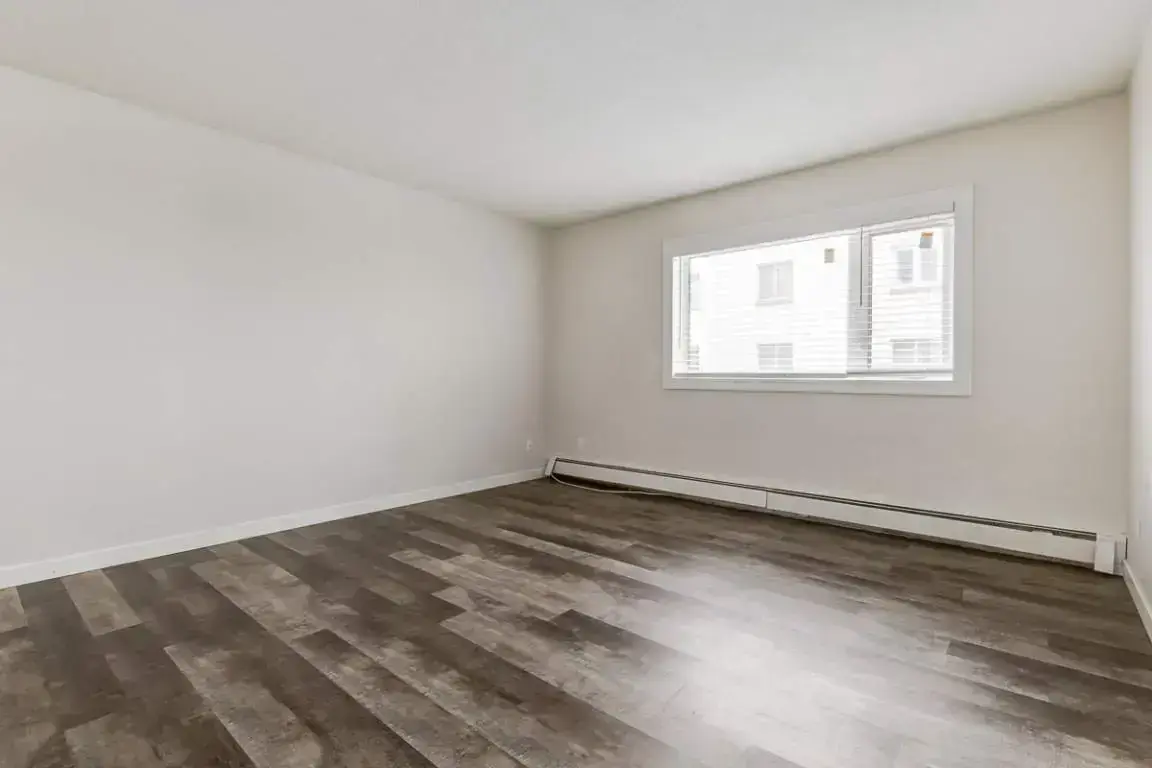 Comfortable living room at Angus Lodge in Regina.