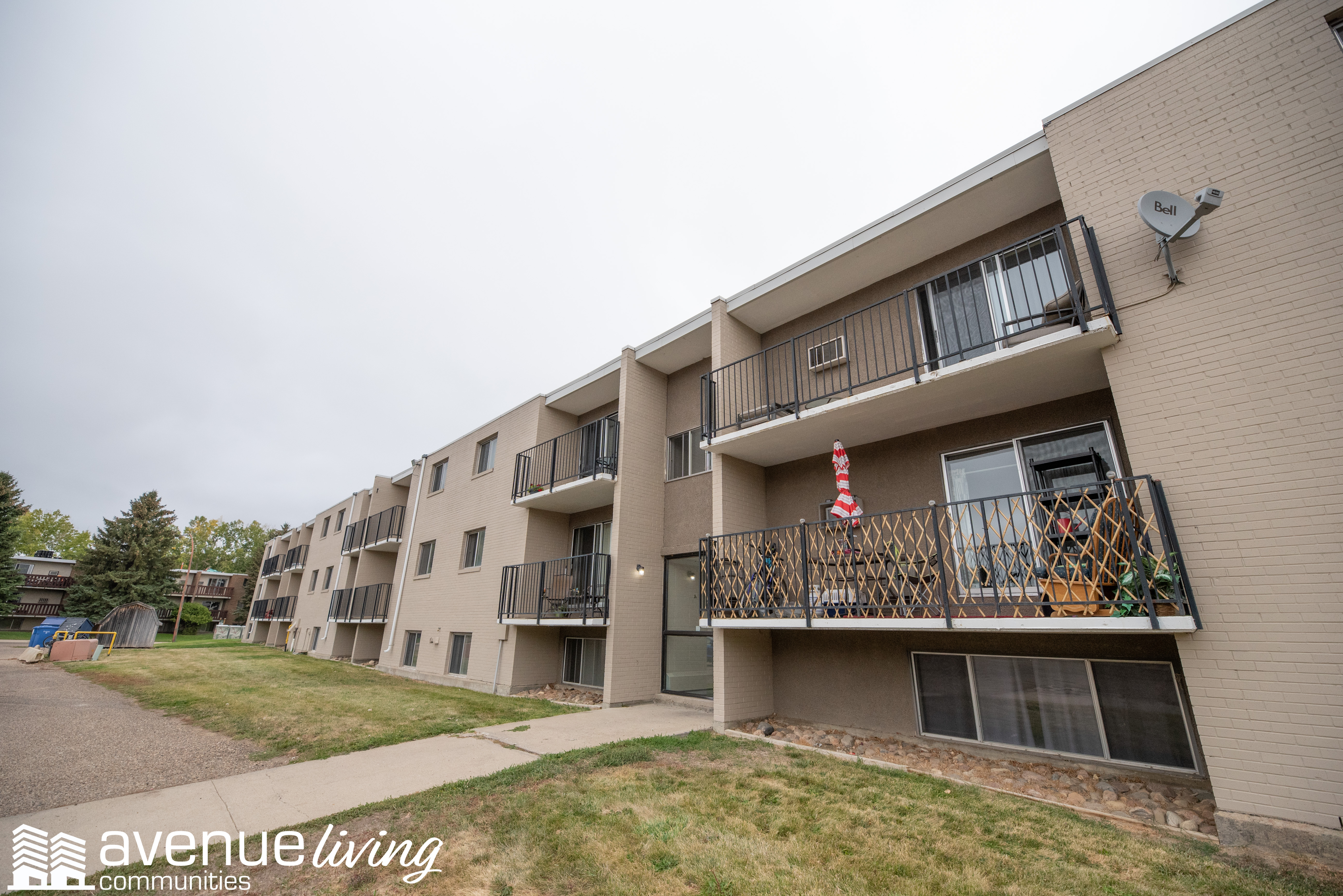 Hillview Apartments Avenue Living Communities