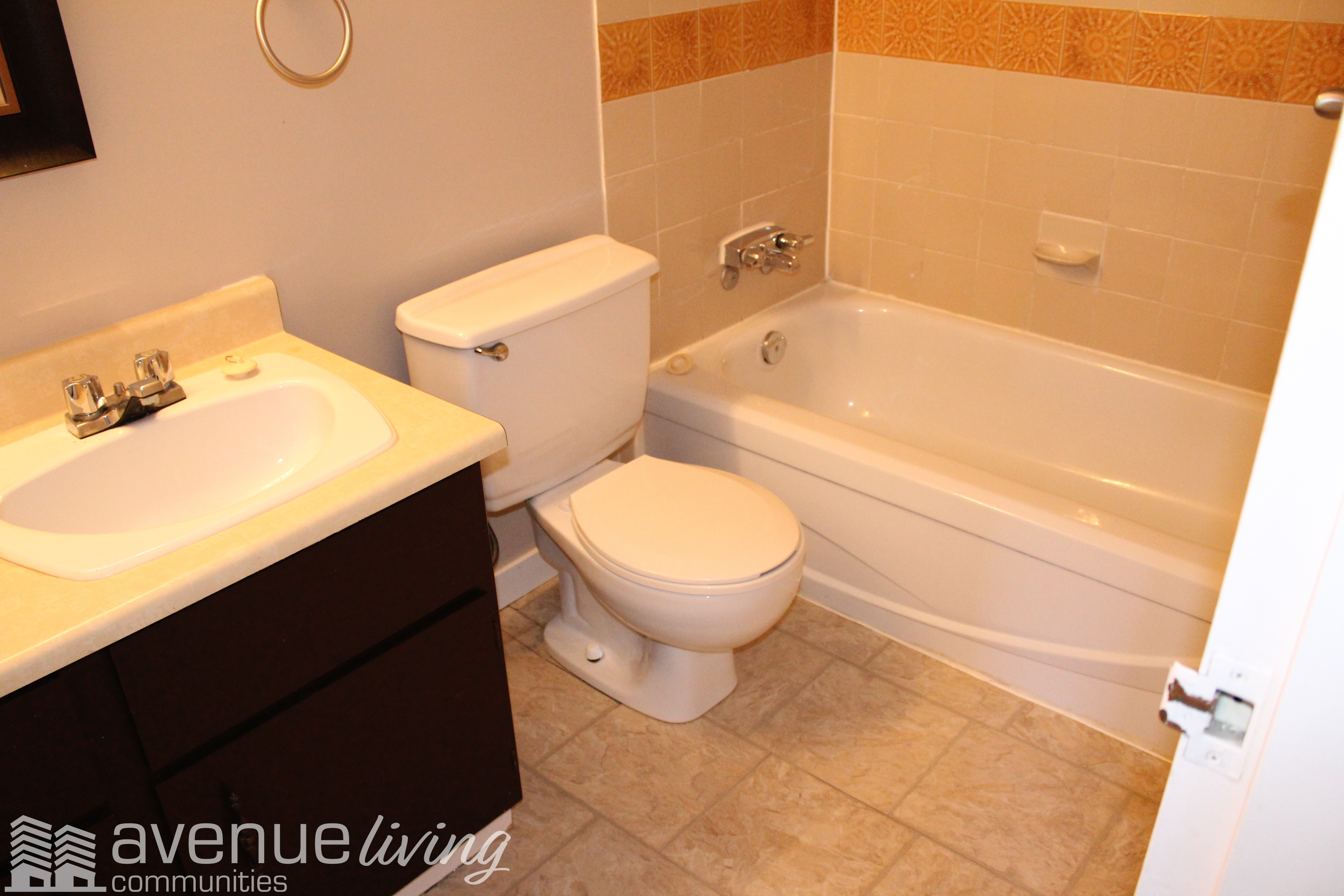 Glenwood Village Avenue Living Communities