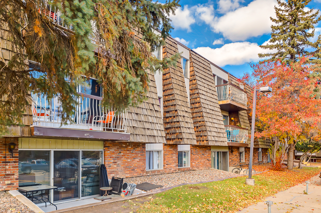 Grand Park Village Apartments Camrose Apartments for Rent Avenue