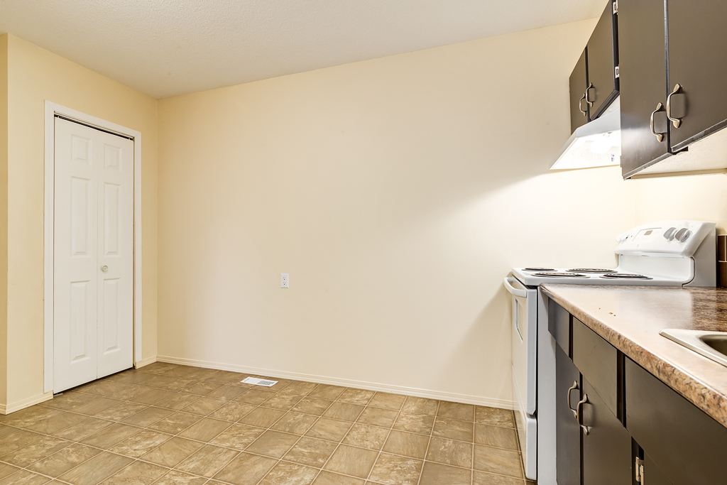 Spruce View Apartments Avenue Living Communities