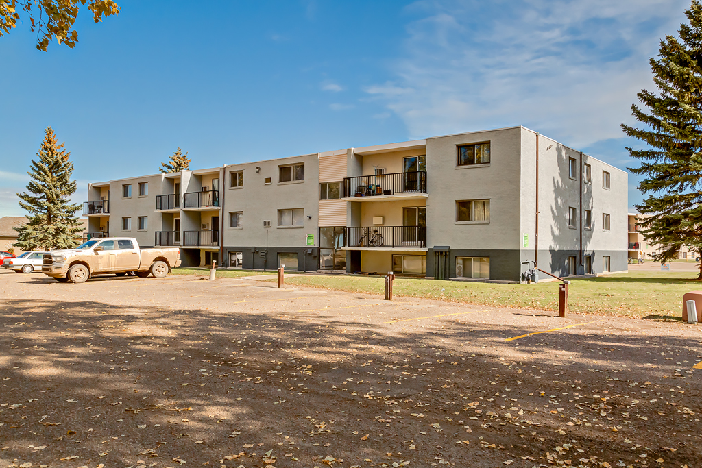 Eighty Nine Collins Apartments Medicine Hat Avenue Living Communities