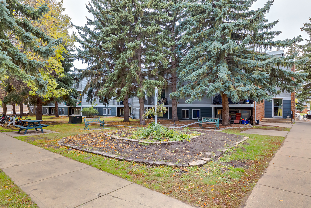 Forest Garden Moose Jaw Apartment Rent Avenue Living Communities
