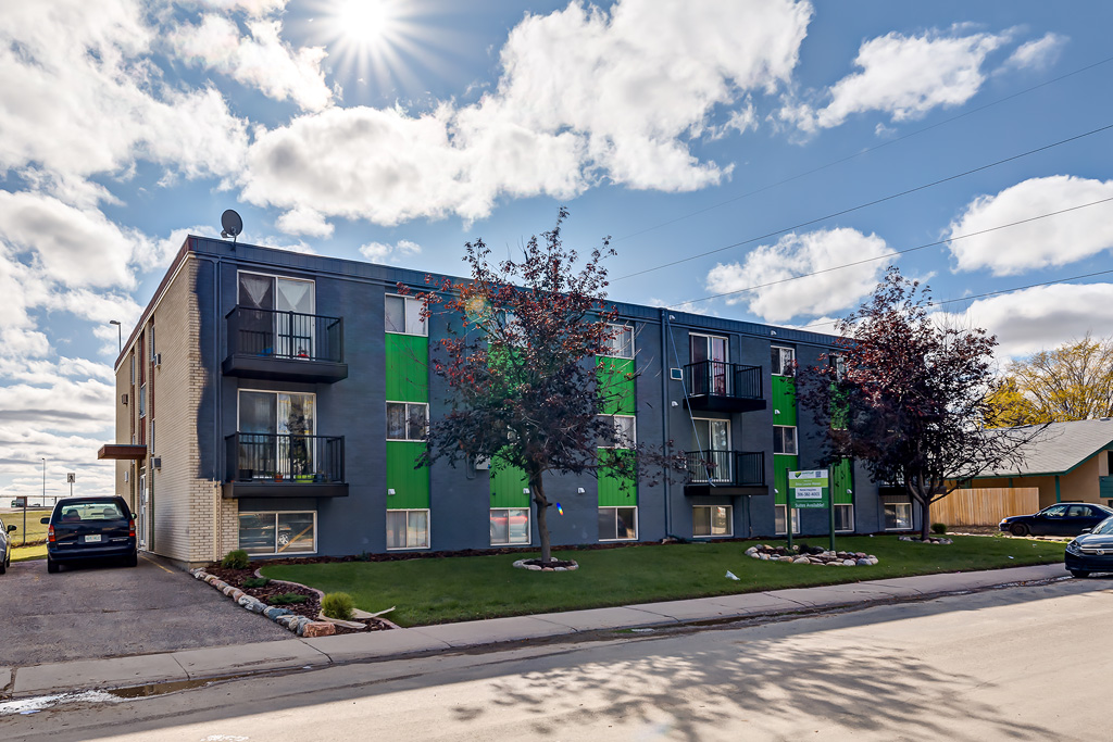 Erica Louise Manor Apartments for Rent in Saskatoon Avenue Living