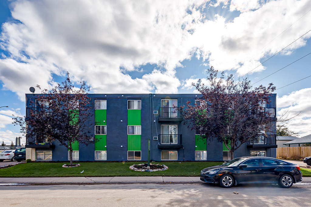 Erica Louise Manor Apartments for Rent in Saskatoon Avenue Living