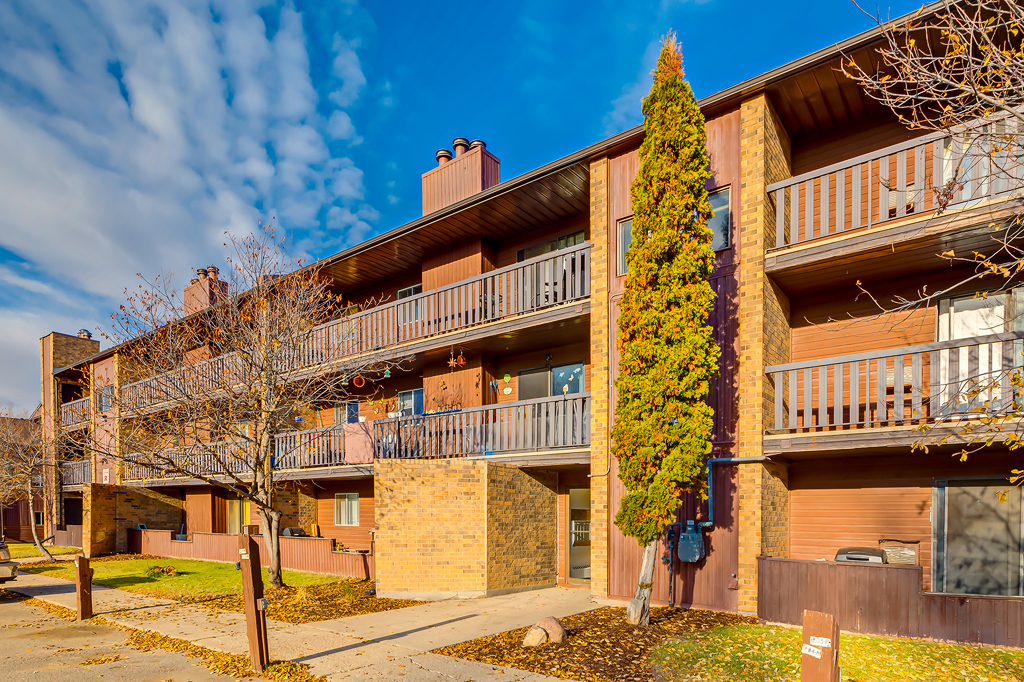 Glenwood Village Avenue Living Communities