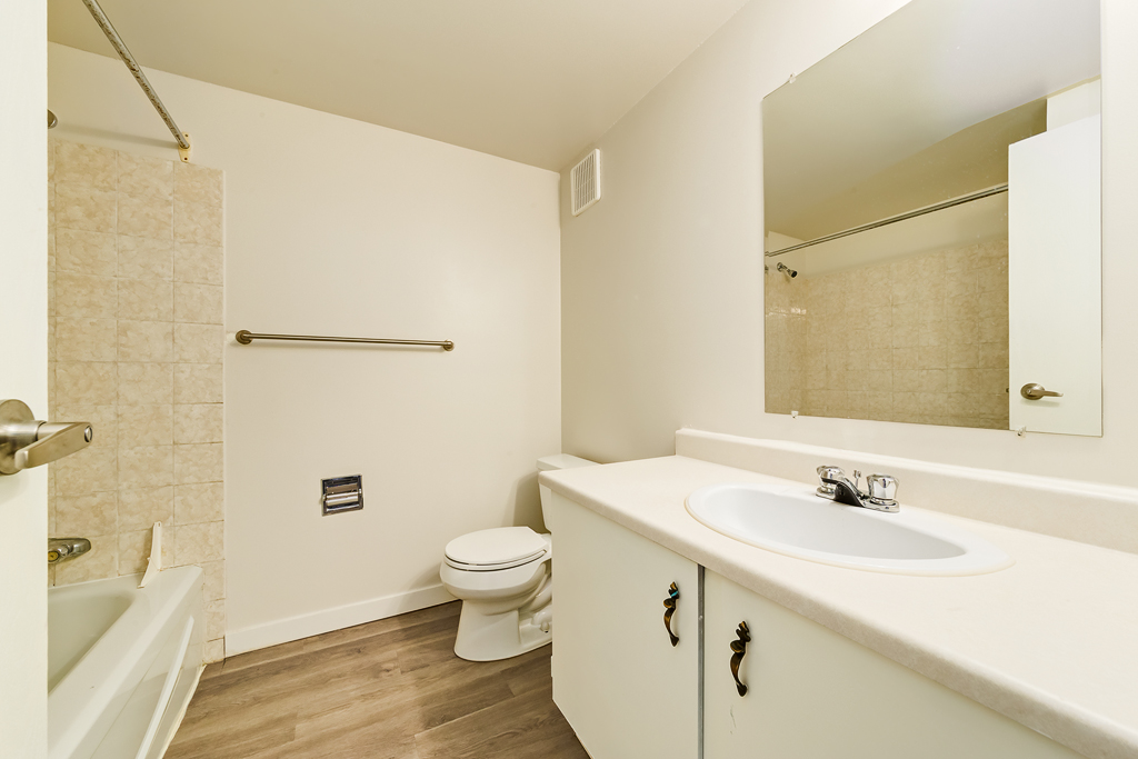 Eastgate Manor Avenue Living Communities