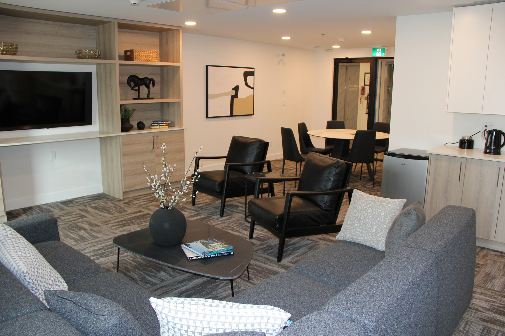 Desktop Home Image - 5