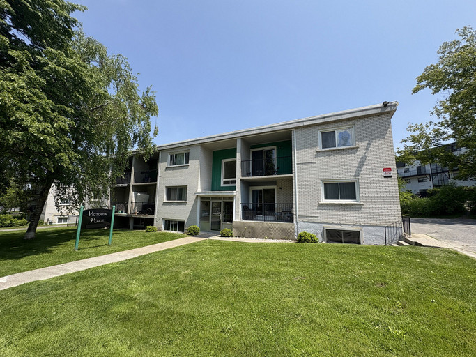 201 Queen Mary Road  Featured Properties