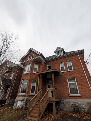 194 Frontenac Street