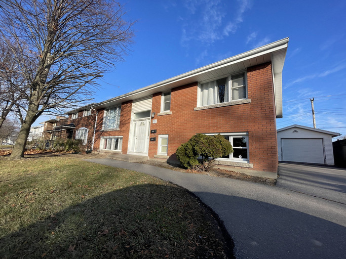 321 Norman Rogers Drive 