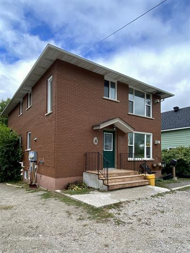 4 Leonard Ave