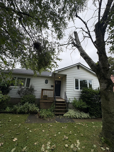 148 Florence St Featured Properties