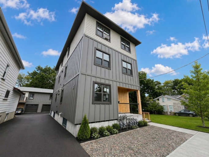 476 Division St Featured Properties