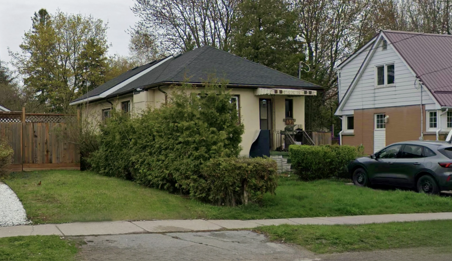 699 Portsmouth Ave