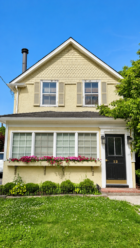 12 St. Lawrence Ave