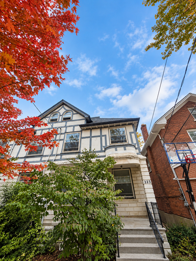223 Albert Street - [ Student Rental ]