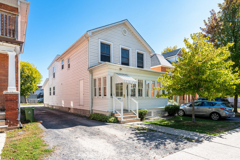 181 Alfred St  Featured Properties