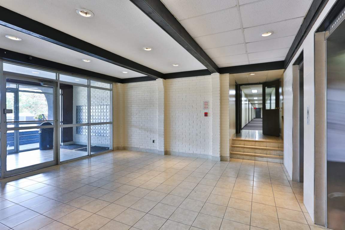 222 Nonquon Road Bedford Living