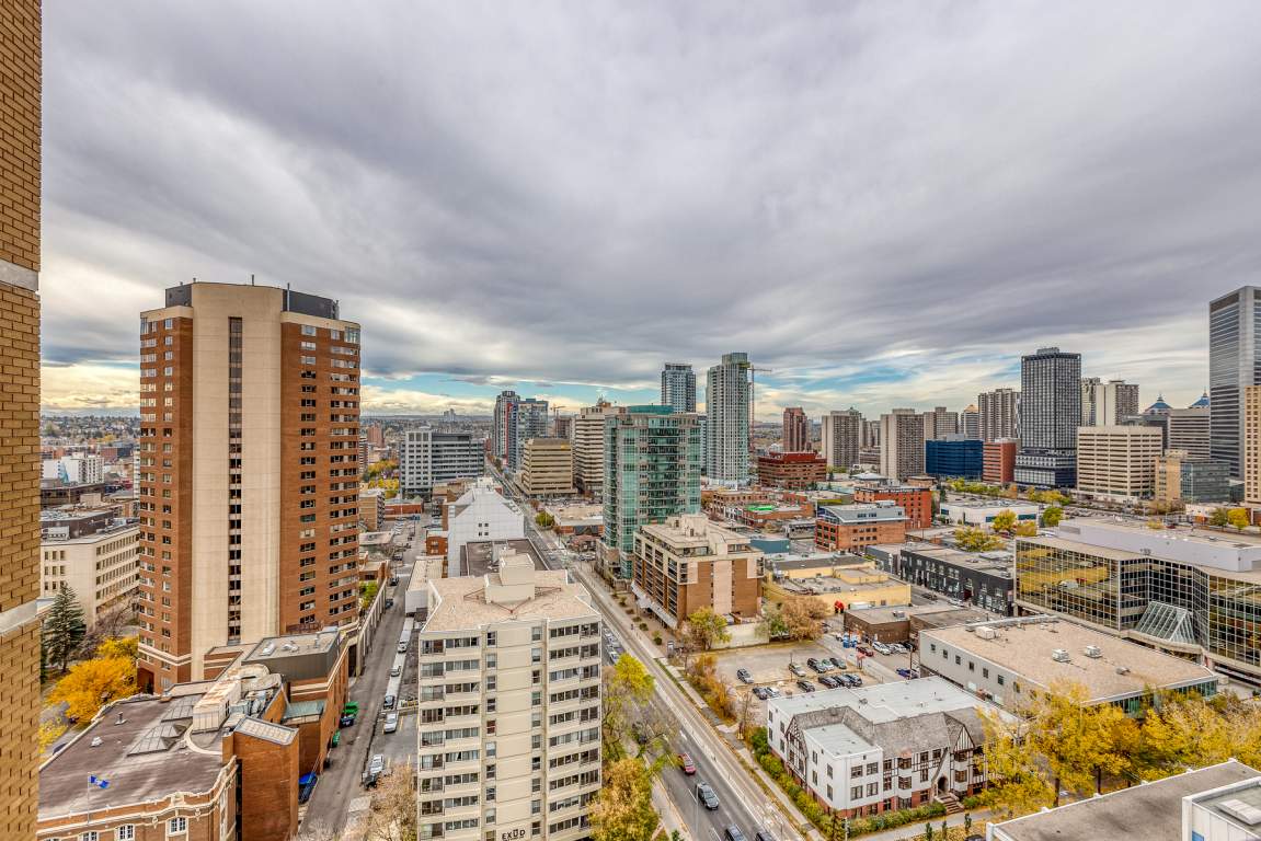 Hull Estates Contemporary urban living with apartments and townhomes