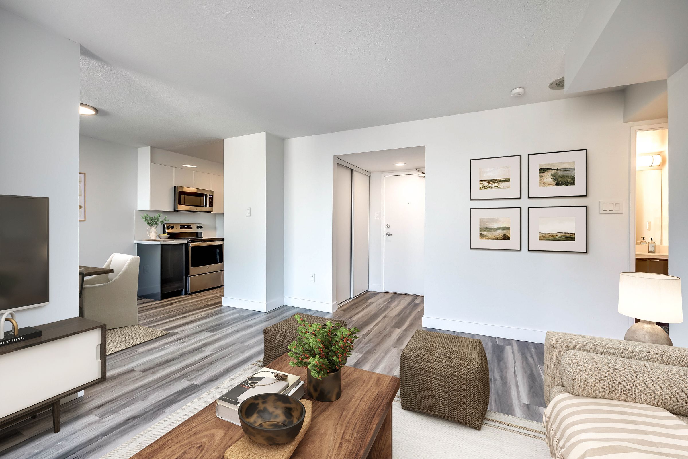 15 Martha Eaton Way, North York, ON M6M 5B5 — photo 3