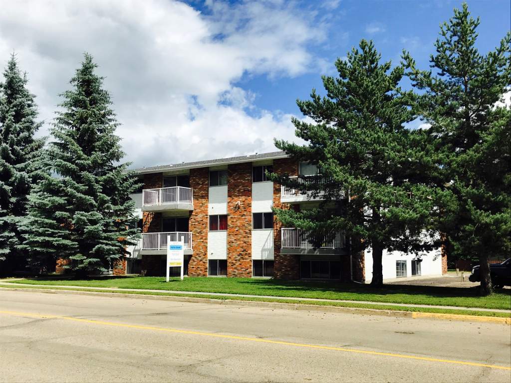 Wetaskiwin Alberta Apartments Houses and Condos For Rent