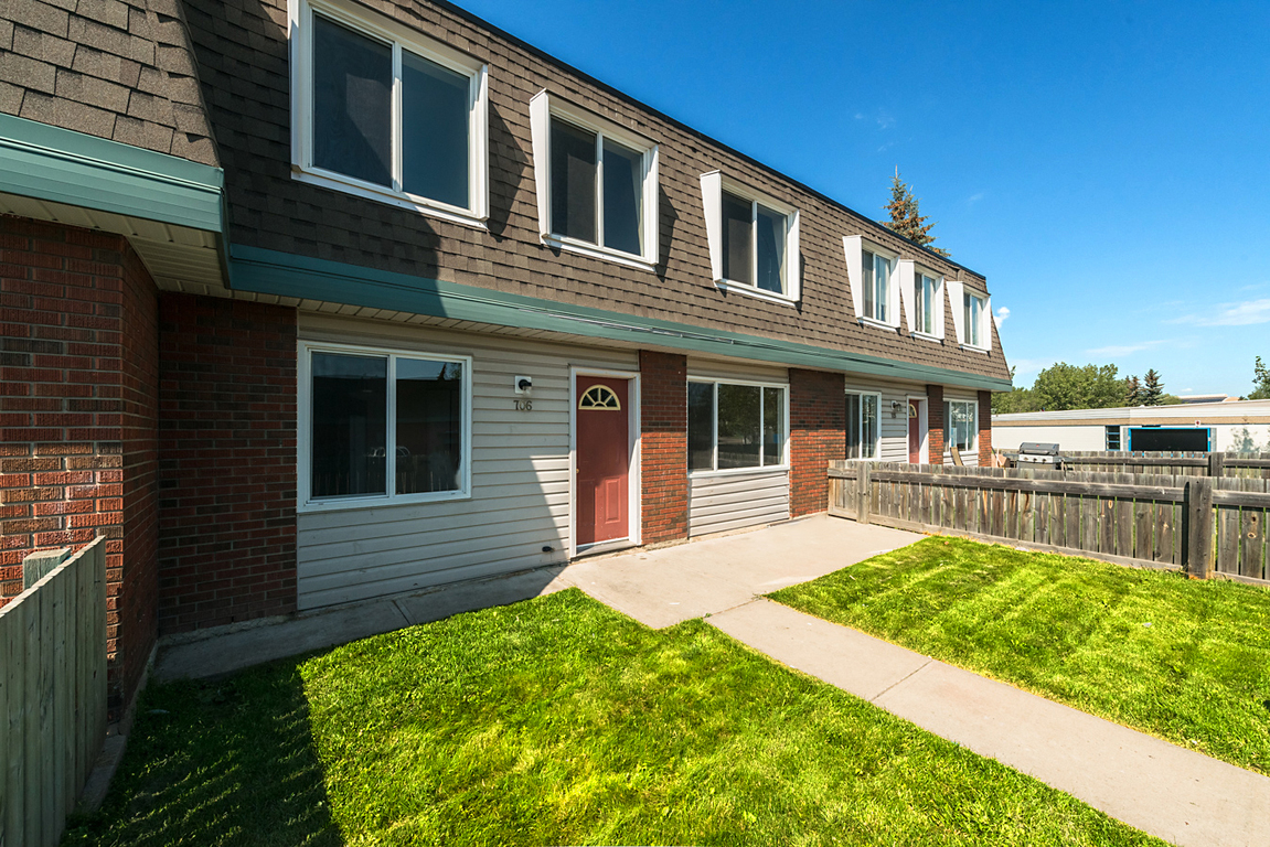 Edmonton Townhouse Photos and Files Gallery RentBoard.ca Ad ID BW.398039