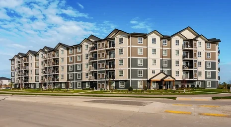 Highland Views Apartments slider image 1