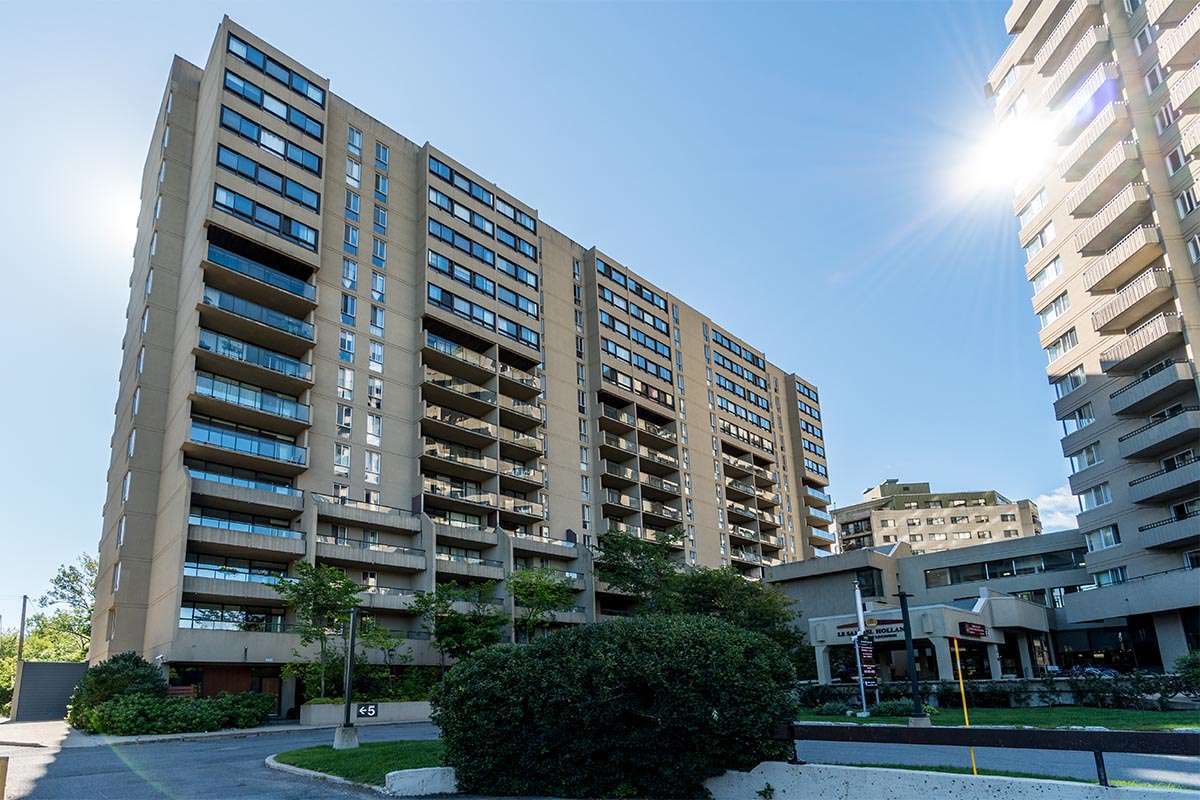1245 1275 Chemin Ste. Foy, 830, 840, 850 Ave. Ernest-Gagnon, 875 Ave. Holl — photo 3